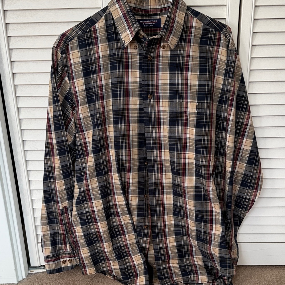 Roundtree and Yorke Men's Plaid Shirt in Navy, Tan, and Red